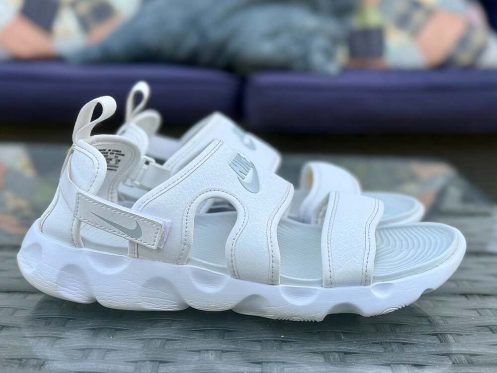 Nike Owaysis Sandal Size 10 White Pure Platinum